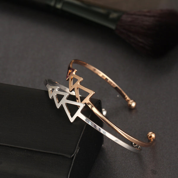 Scratch Triangle Open Bangle